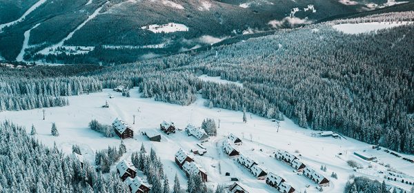 Љpindler?v,Mlэn,,Czech,Republic,-,1.20.2021:,Snowy,Mountain,Village,In